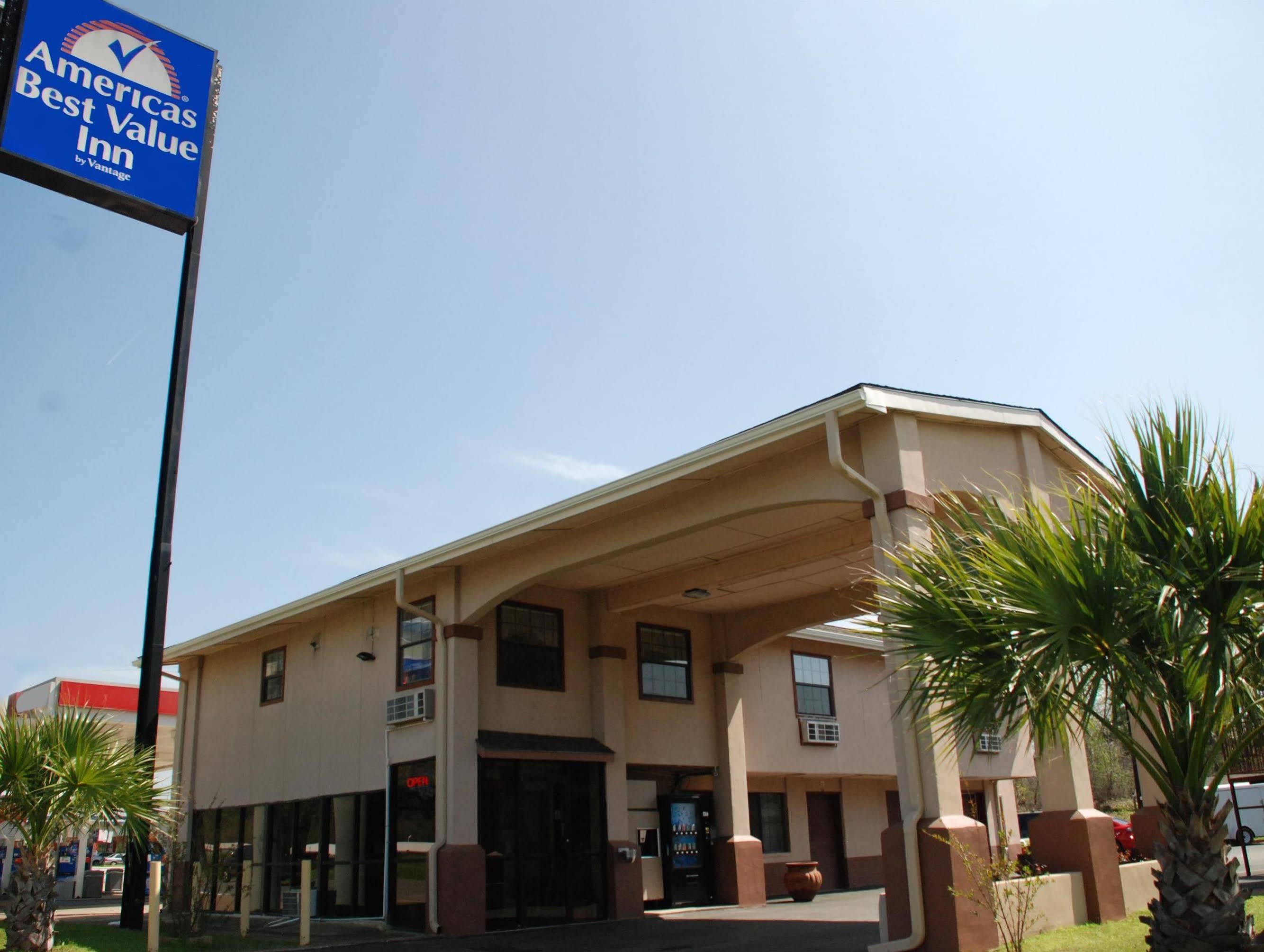 Apple Tree Inn Lindale Εξωτερικό φωτογραφία