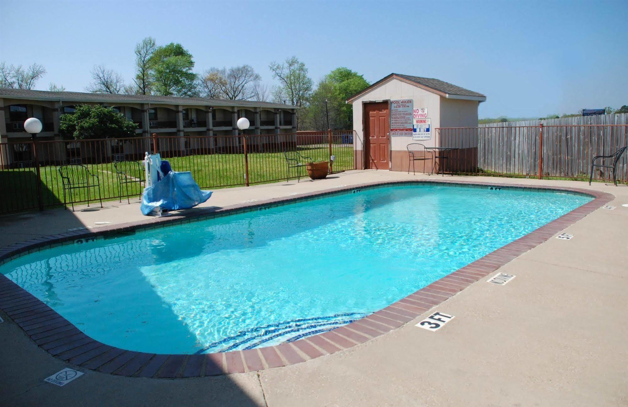 Apple Tree Inn Lindale Εξωτερικό φωτογραφία