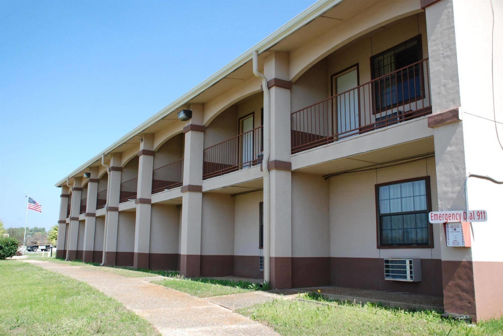 Apple Tree Inn Lindale Εξωτερικό φωτογραφία